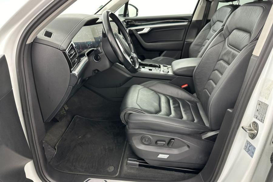 Volkswagen Touareg à Niort : 3.0 TDI 286ch Tiptronic 8 4Motion Carat Exclusive - photo 7