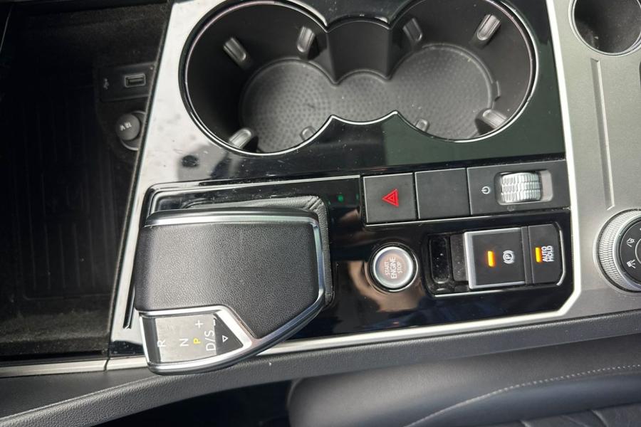 Volkswagen Touareg à Niort : 3.0 TDI 286ch Tiptronic 8 4Motion Carat Exclusive - photo 17