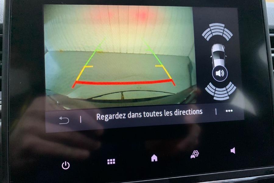 Renault Captur à Niort : TCe 140 Intens - photo 10